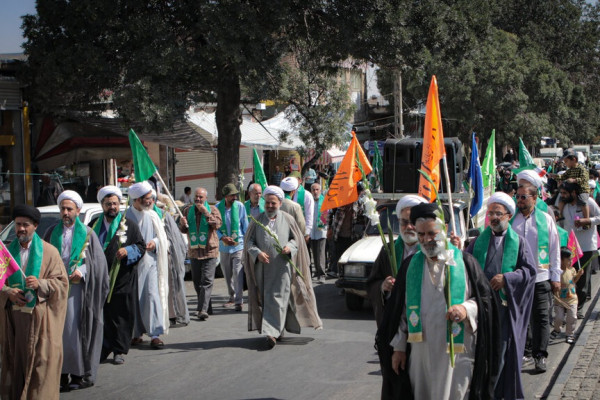 شادپیمایی بزرگ خانوادگی امت احمد(ص) در دیار الوند
