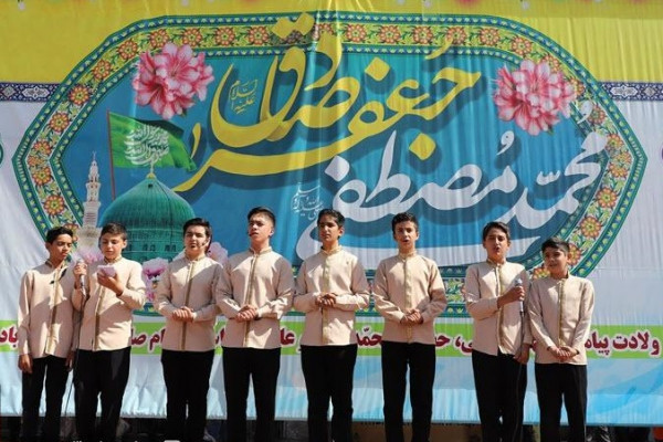 شادپیمایی بزرگ خانوادگی امت احمد(ص) در دیار الوند