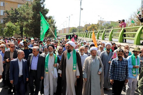 شادپیمایی بزرگ خانوادگی امت احمد(ص) در دیار الوند