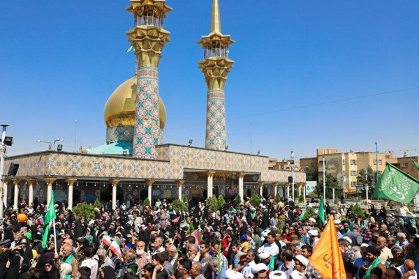 شادپیمایی بزرگ خانوادگی امت احمد(ص) در دیار الوند