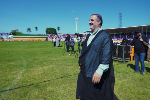 Programa de Televisión “Mahfel”: Celebraciones Coránicas en Irán y el Mundo