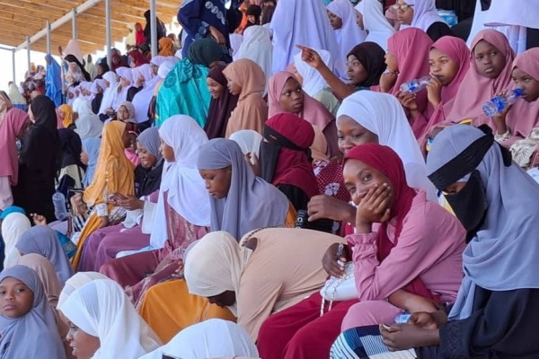 Телепрограмма «Махфел»: Коранские праздники в Иране и мире