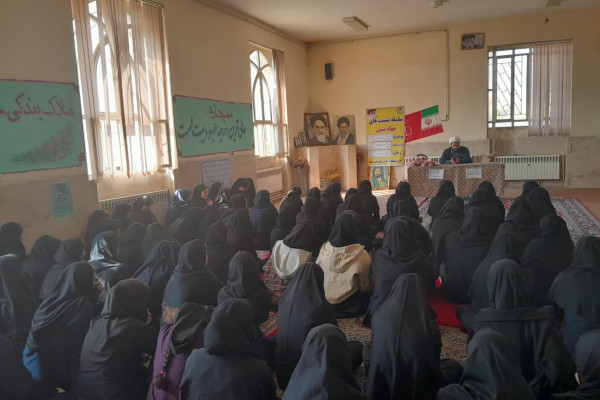 برگزاری گفتمان جهاد تبیین در شهرستان صحنه