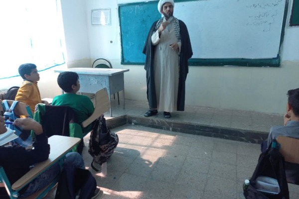 برگزاری گفتمان «دین و انقلاب» در مدرسه  علوم و معارف اسلامی صدرا - شهرستان کنگاور