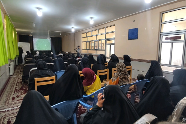 برگزاری کارگاه آموزشی تدبر در قرآن کریم شهرستان ملکشاهی