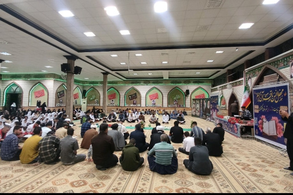 برگزاری محفل انس با قرآن در شهرستان ملکشاهی