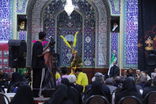 «هنر و عزا در هم‌آوایی تعزیه‌خوانان برجسته کشور»  برگزاری آئین سنتی تعزیه خوانی