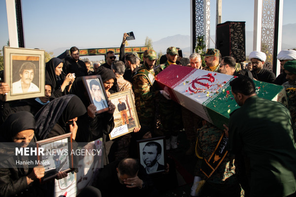 «بازگشت بی‌صدا، بدرقه‌ای پرشکوه؛ شهید گمنام کربلای4 در آغوش مردم آهنگرمحله آرام گرفت»