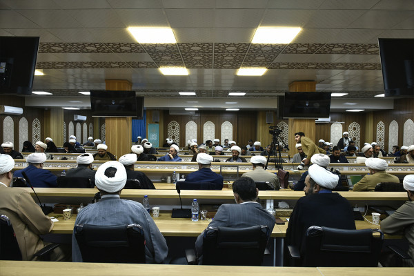 نشست راهبردی عملیات زندگی با آیه‌ها در قم