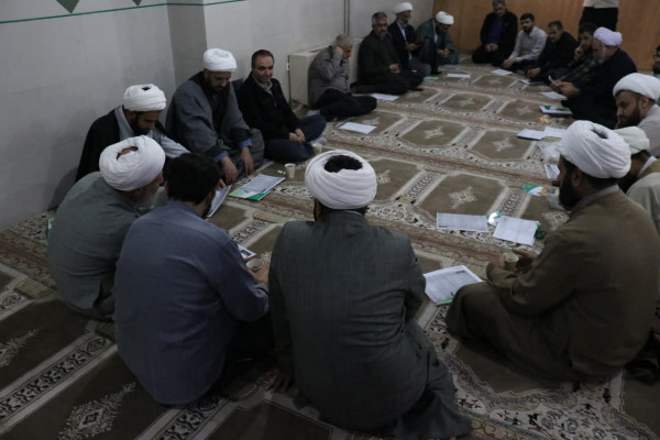 نشست تخصصی «عملیات زندگی با آیه‌ها» استان همدان 1404