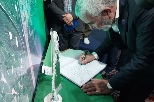 حضور تولیت آستان مقدس علوی در حرم مطهر حضرت سبزقبا(ع) دزفول