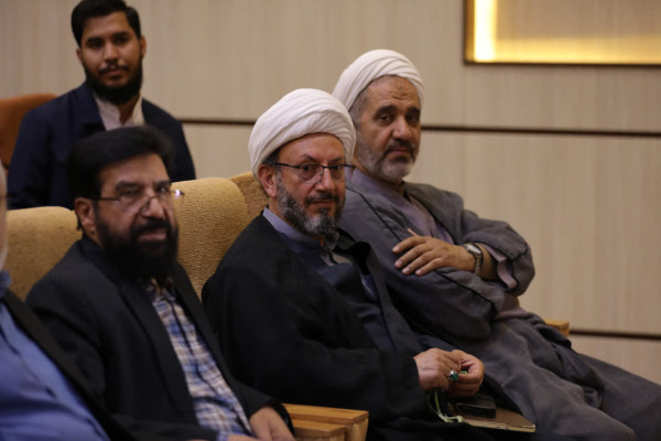 همایش ستایشگران و مداحان اهل البیت(ع) استان کرمان برگزار شد.