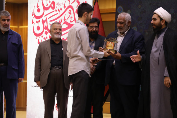 همایش ستایشگران و مداحان اهل البیت(ع) استان کرمان برگزار شد.