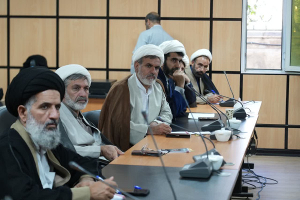 بازخوانی پیام امام شهید در اجلاسیه حوزه پیشرو و سرآمد لرستان