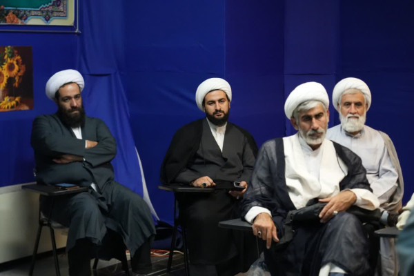 بازخوانی پیام امام شهید در اجلاسیه حوزه پیشرو و سرآمد لرستان