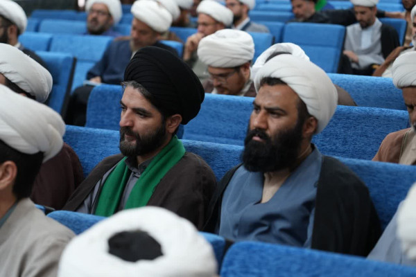 بازخوانی پیام امام شهید در اجلاسیه حوزه پیشرو و سرآمد لرستان