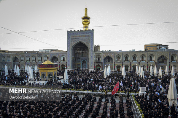 آیین سیاهپوشان حرم رضوی