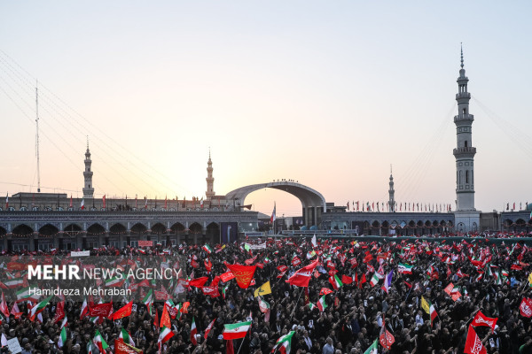 قم یکپارچه در سوگ