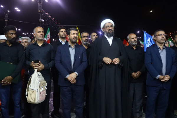 اجتماع خونخواهی شهدا با حضور خانواده‌های شهدای میناب در همدان