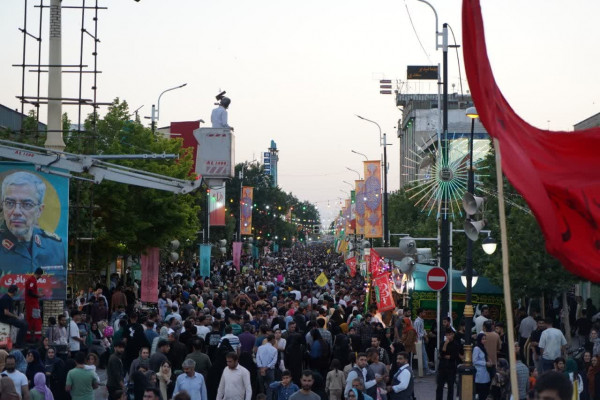 راهپیمایی کیلومتری غدیر با شعار «ایران؛ ذوالفقار علی» برگزار شد