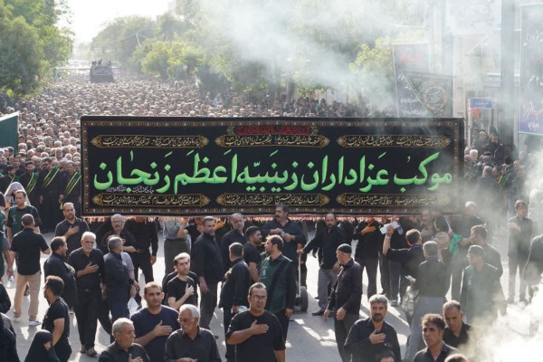 دسته عزاداری «یوم الزینب» در زنجان برگزار شد