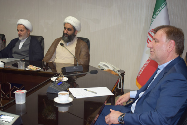 دیدار اعضای هیئت رئیسه شورای هیئات مذهبی کشور با استاندار بوشهر