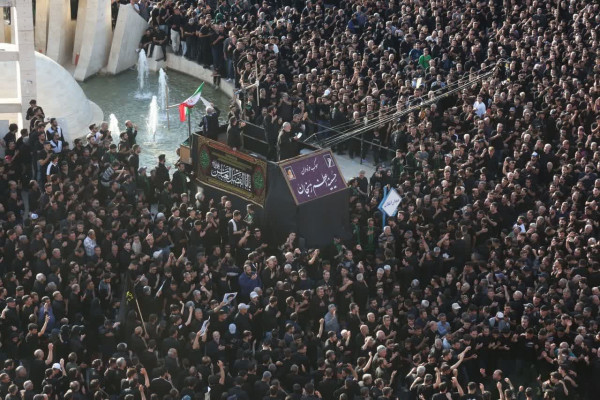 بزرگترین اجتماع شیعیان جهان در یوم العباس زنجان