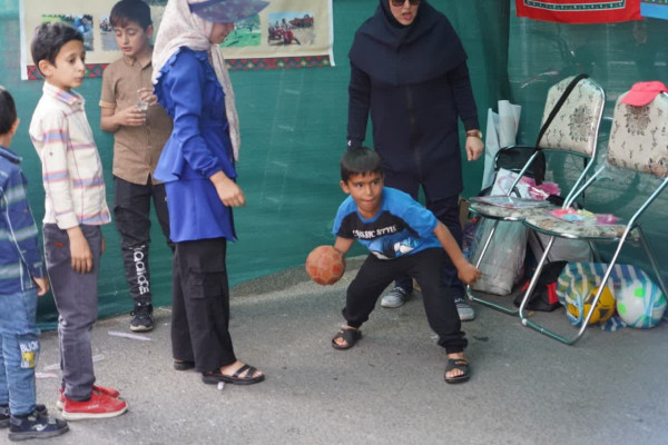 راهپیمایی کیلومتری غدیر با شعار «ایران؛ ذوالفقار علی» برگزار شد