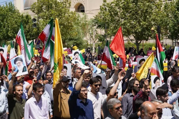 راهپیمایی باشکوه و تاریخی «جمعه خشم و نصر»در زنجان برگزار شد