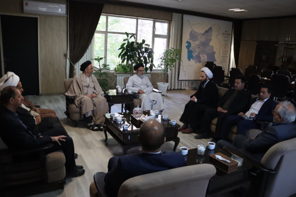 لزوم مستندسازی و ارائه الگو از مفاخر فرهنگی و دینی آذربایجان شرقی